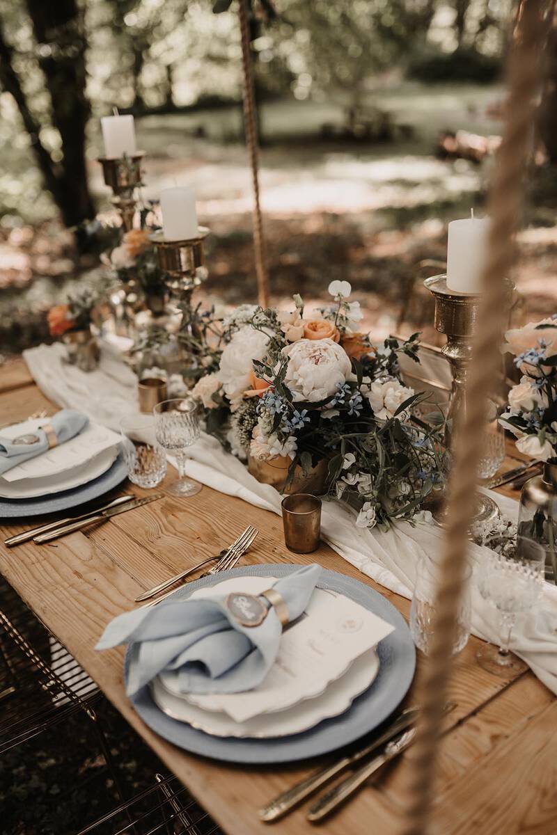 ELEGANTES ELOPEMENT IM WALD von Patricia Hamann