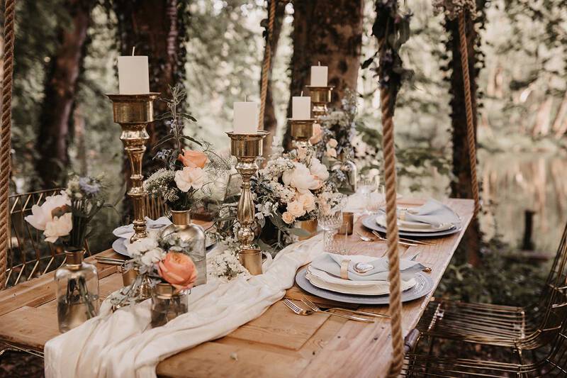 ELEGANTES ELOPEMENT IM WALD von Patricia Hamann