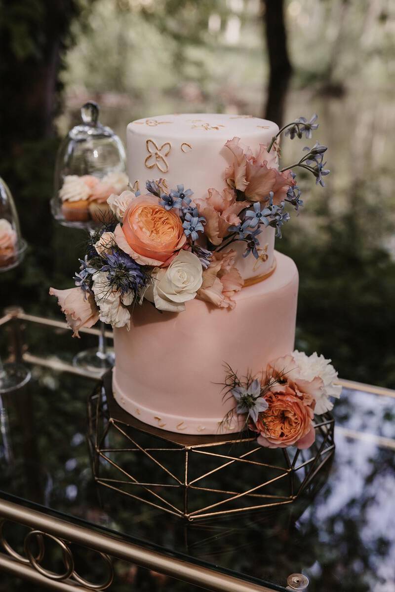 ELEGANTES ELOPEMENT IM WALD von Patricia Hamann