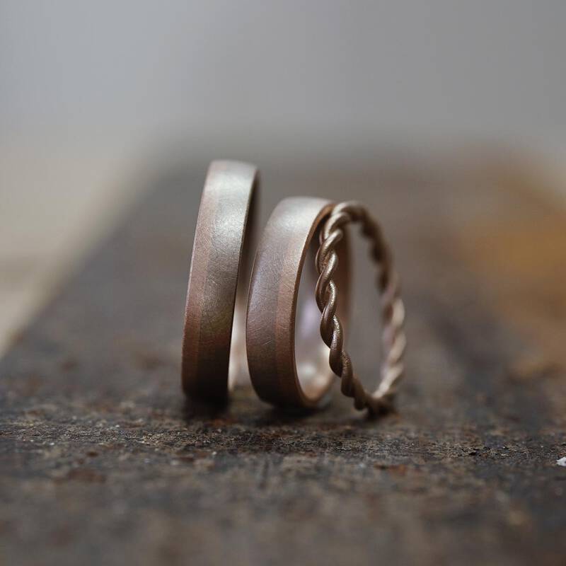 FINGERGLÜCK - zweifarbige Ringe mit Dawnrose und Kordelring